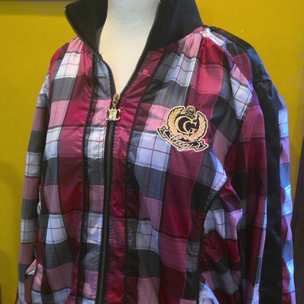 COOGI RED/BLACK PLAID ZIPPERED /WOMENS -2X, MENS L